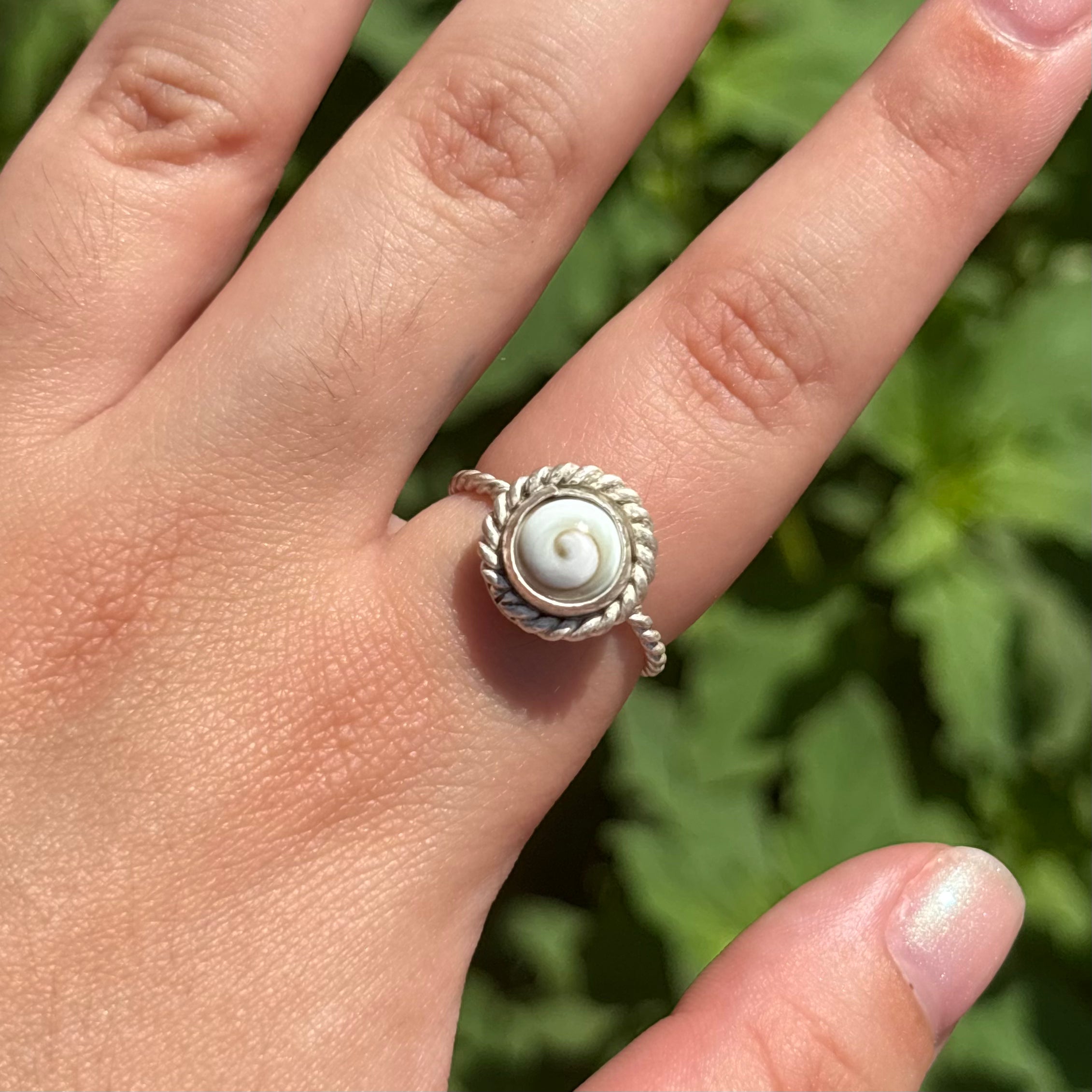Spiral Shell Twisted Rope Ring with Halo