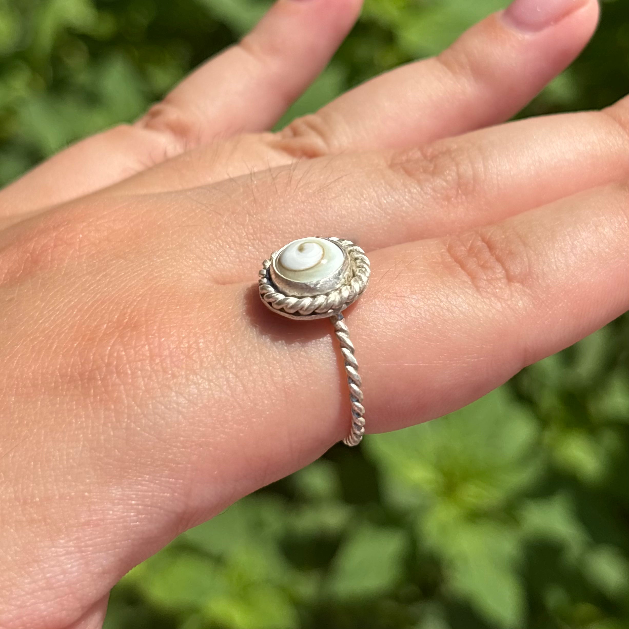 Spiral Shell Twisted Rope Ring with Halo
