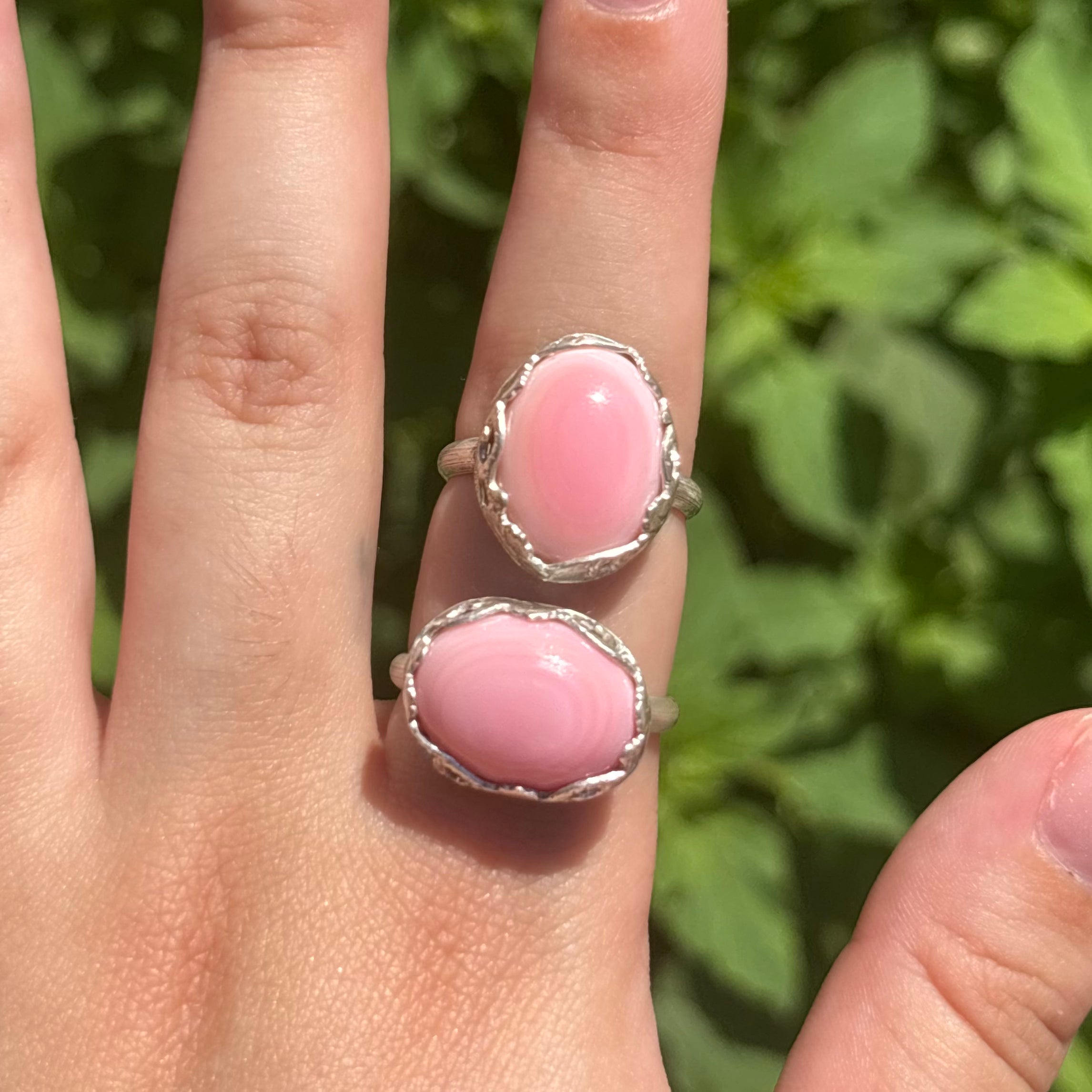 Pink Conch Hidden Flower Ring (Horizontal Oval)