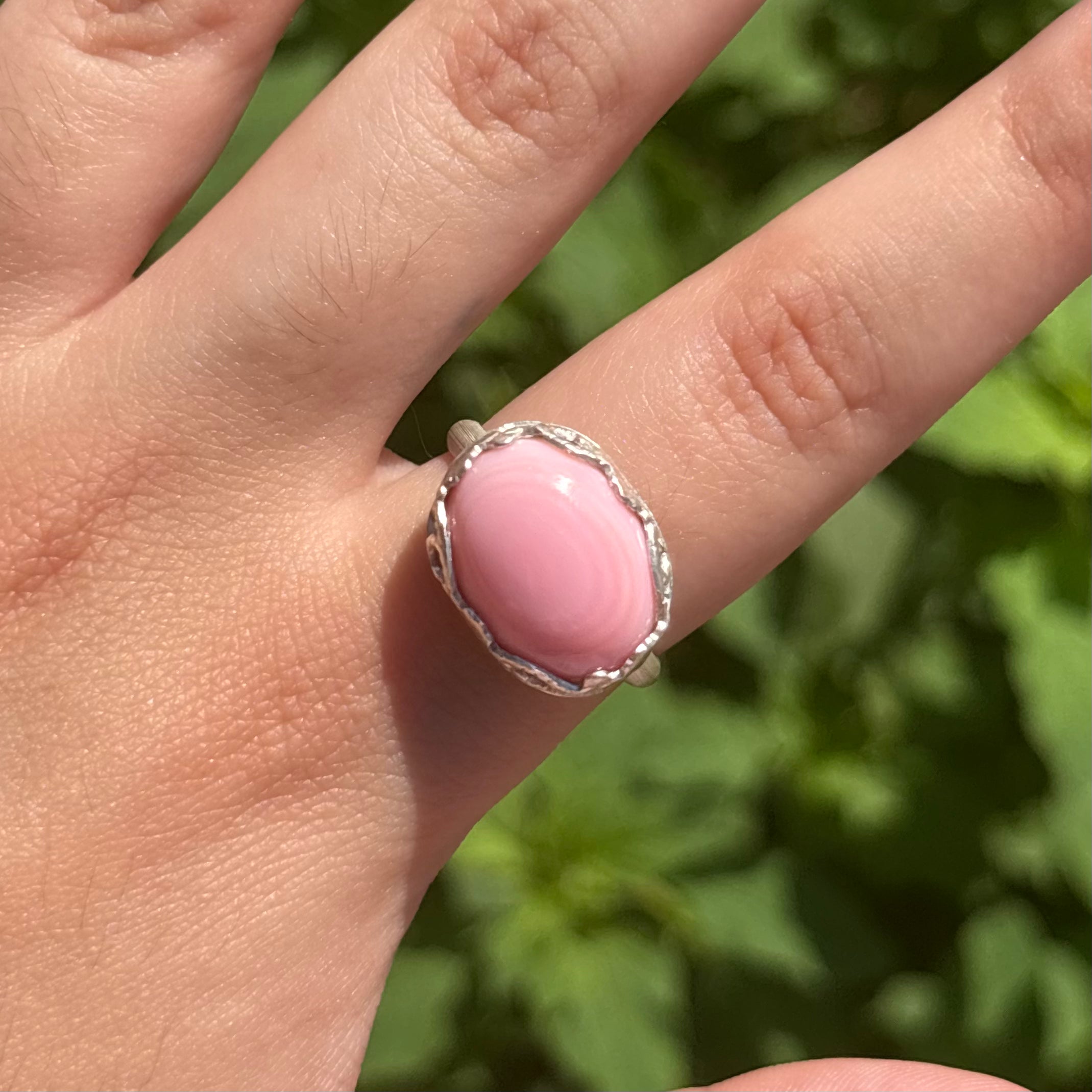 Pink Conch Hidden Flower Ring (Horizontal Oval)