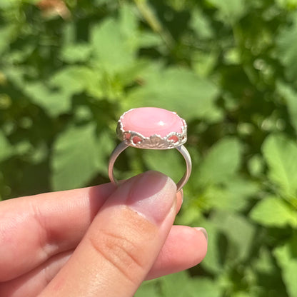 Pink Conch Hidden Flower Ring (Horizontal Oval)