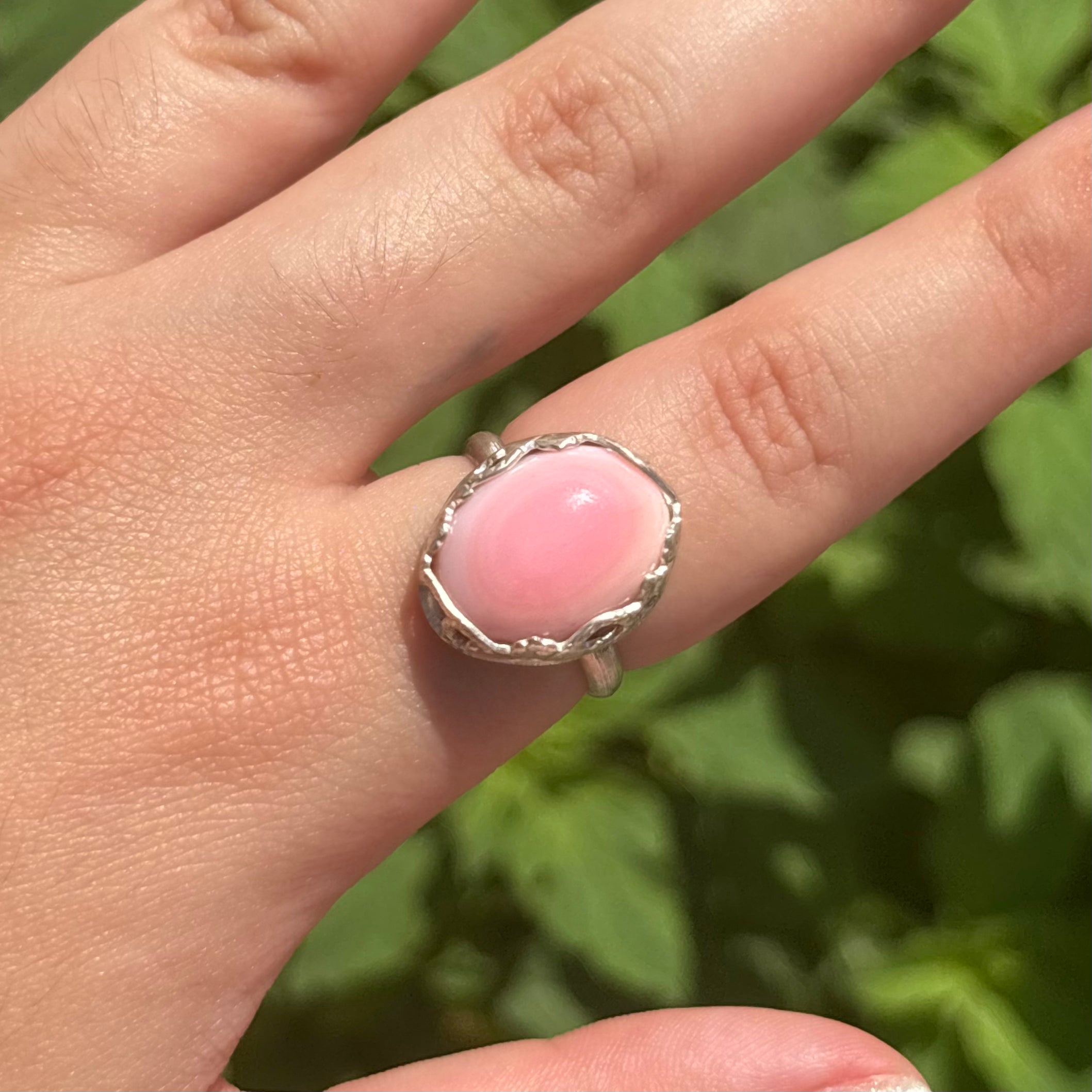Pink Conch Hidden Flower Ring (Vertical Oval)
