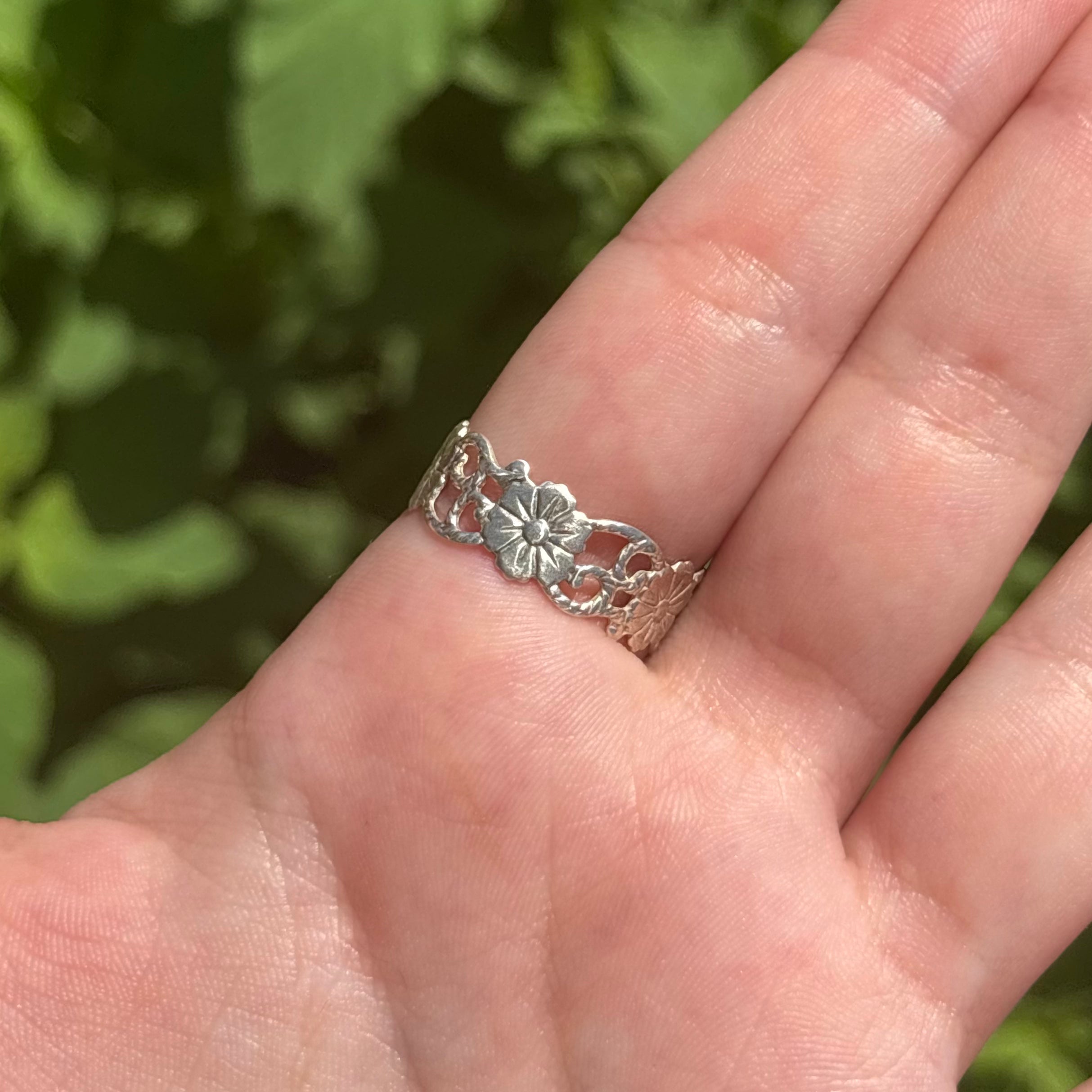 Pink Conch Flower Band Ring