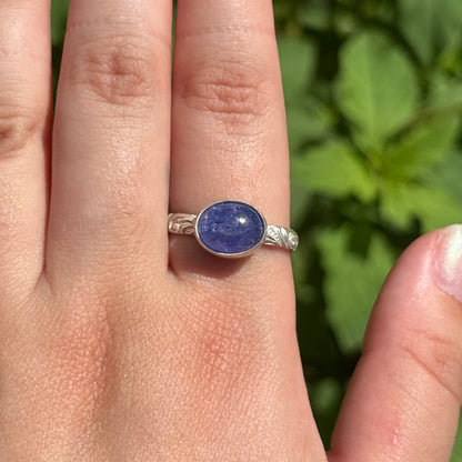 Tanzanite Wave Ring (Oval)