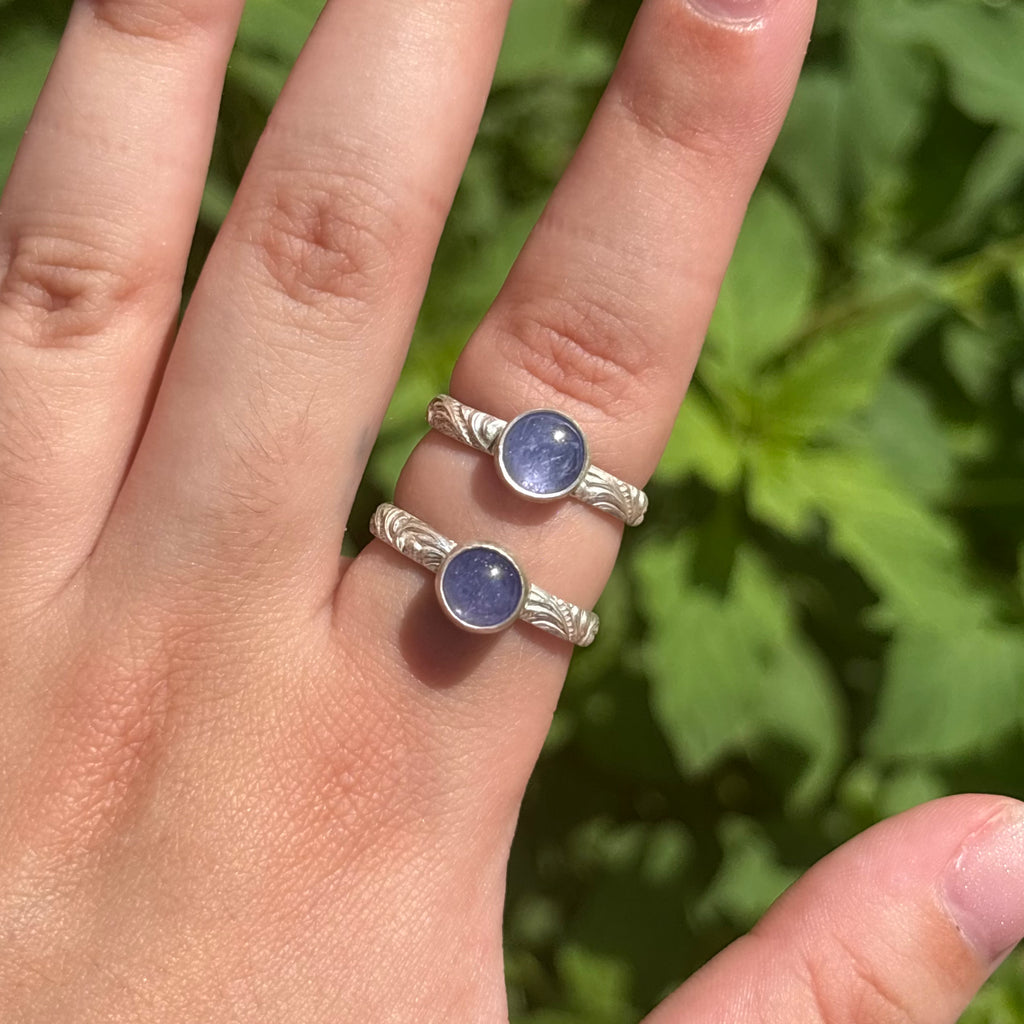 Tanzanite Wave Ring (Circle)