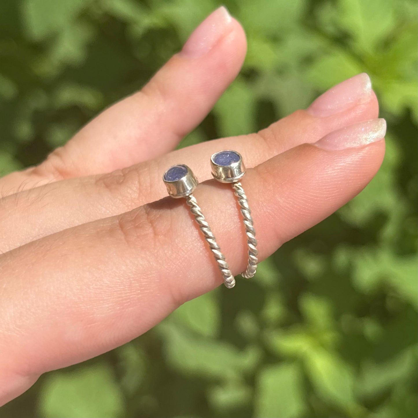 Tanzanite Twisted Rope Ring (Horizontal Oval)