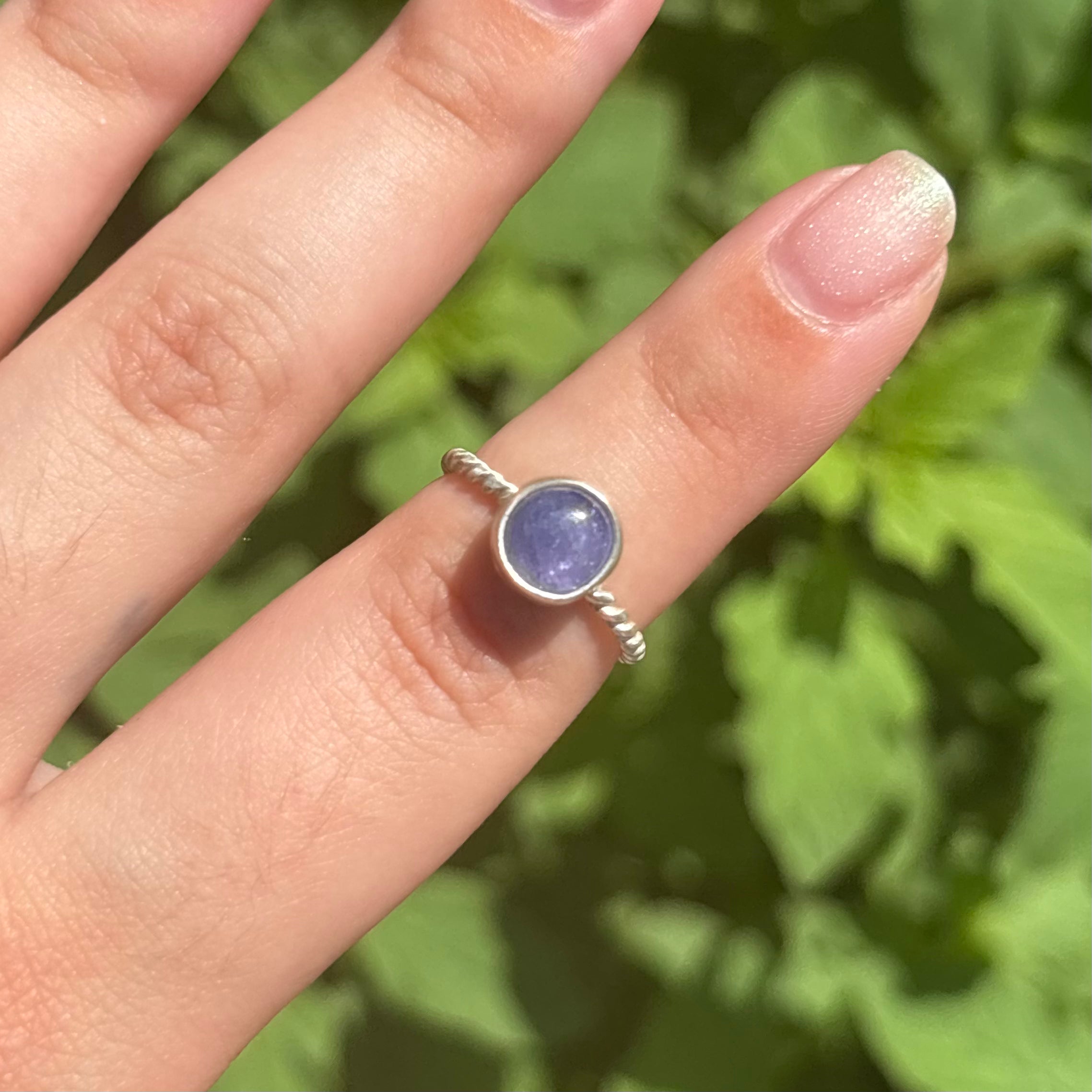 Tanzanite Twisted Rope Ring (Circle)