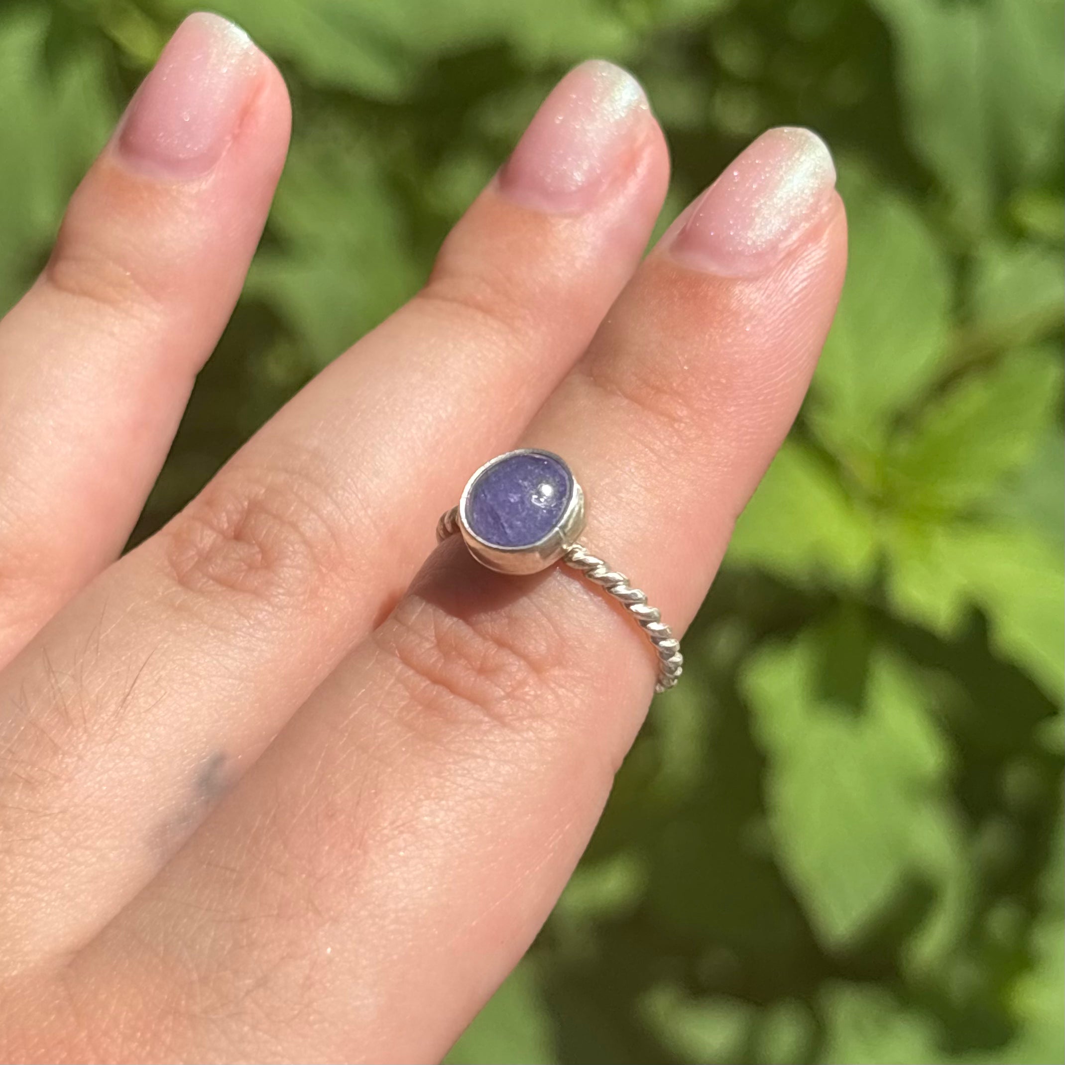 Tanzanite Twisted Rope Ring (Circle)